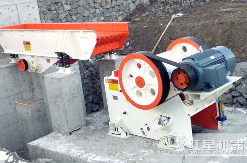 HDX86德版顎式破碎機現場 HDX86德版顎式破碎機現場