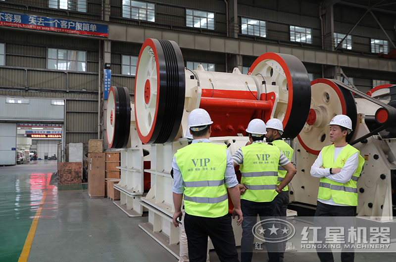 客戶來廠考察制砂生產線設備 客戶來廠考察制砂生產線設備