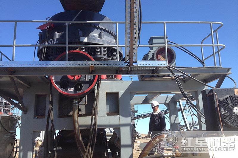 PSG1300復合型圓錐破碎機現場 PSG1300復合型圓錐破碎機現場