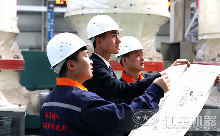 精湛技術(shù)人員現(xiàn)場指導(dǎo)設(shè)備的生產(chǎn)、制造